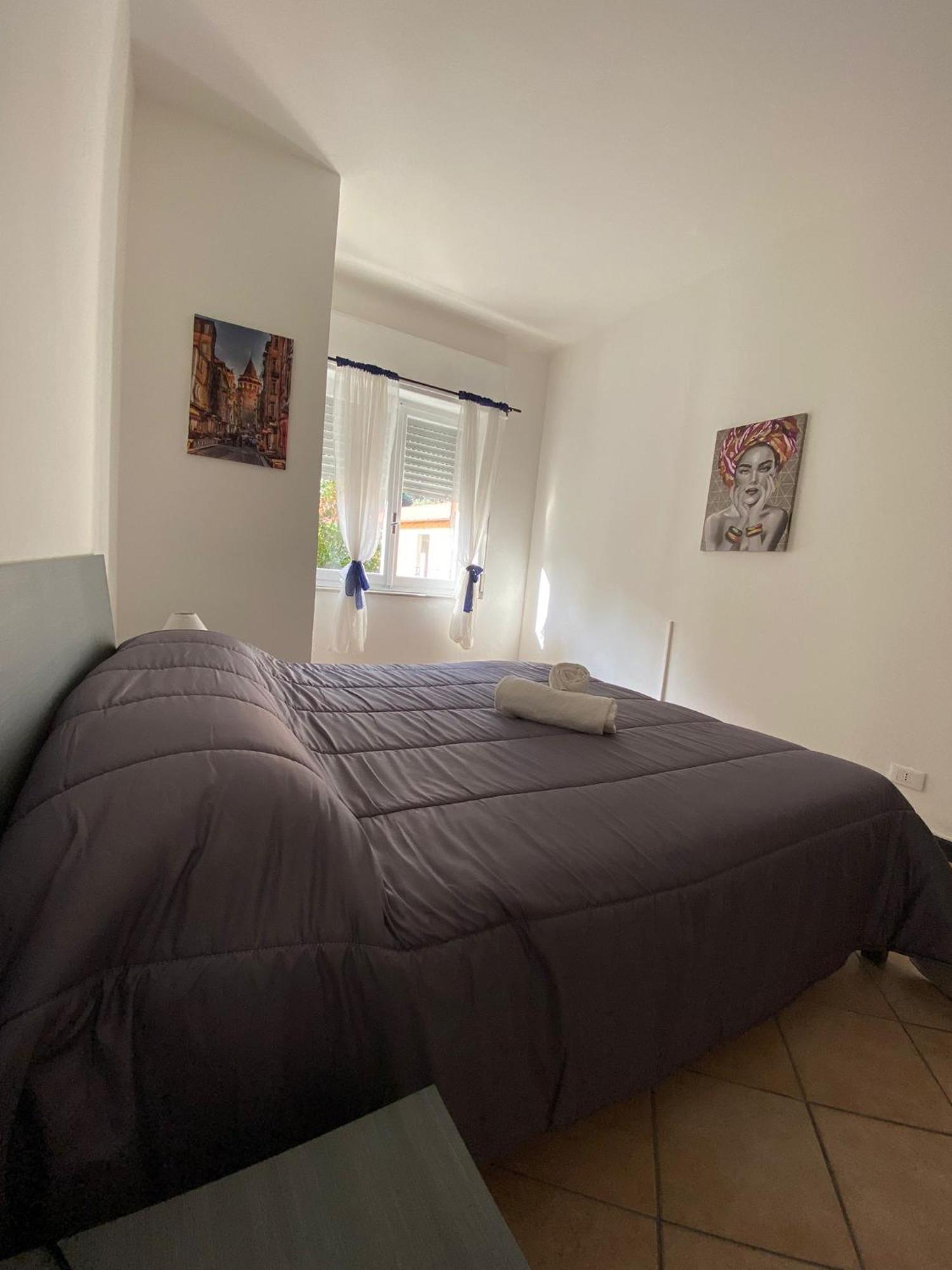 Right Bank House Imperia Exterior foto